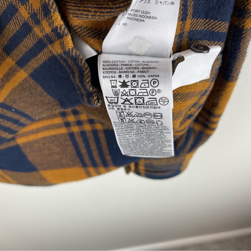 Levi's Flannel Button Down - image 3